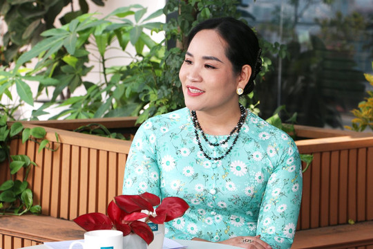 Nhà ai cũng vậy | Chuyện Tết: Ai đang gánh Tết?