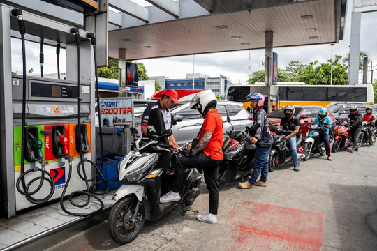 Hứng ‘bão’, Đông Nam Á quay về với than đá, không dầu hỏa táng