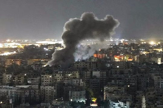Trung Đông trước 'giờ G': 3.500 lính thủy đánh bộ Mỹ áp sát Hormuz và 'tối hậu thư' của Tehran