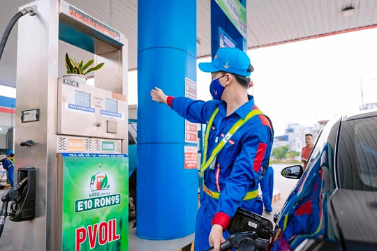 Xăng E10 phủ sóng toàn quốc: Quyết sách dứt khoát hay vết xe đổ của E5?