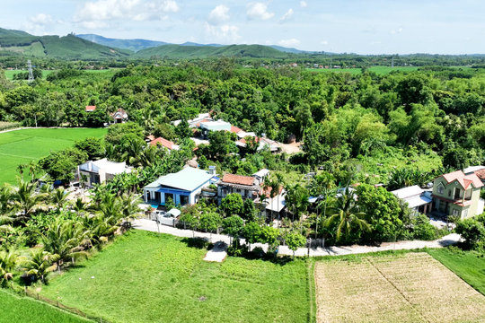 Từ ký ức khoai sắn đến trang trại kiểu Pháp: Chuyện đổi đời trên vùng đất lửa