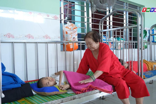Chương trình "Hoa đẹp giữa đời thường" chia sẻ những giá trị nhân văn