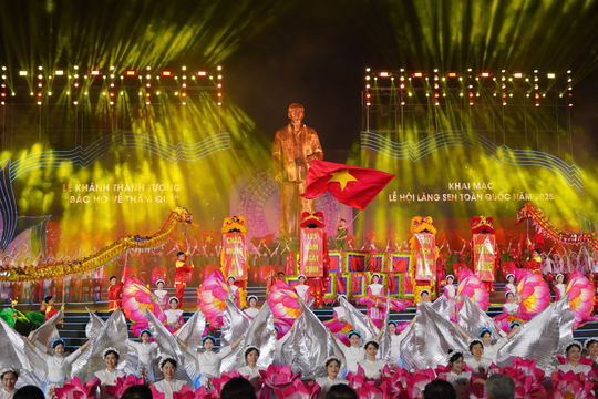 Lễ hội Làng Sen 2026 lần đầu xuất hiện Tour đêm “Thắp sáng Làng Sen”