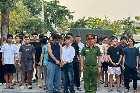 ‘Tòa án’ cõi mạng và chiếc que test… nhân phẩm