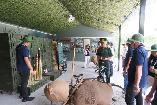 Đến Trường Sơn, mới hiểu hòa bình không phải điều tự nhiên mà có