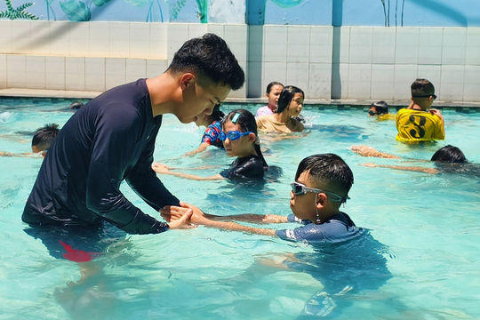 TP.HCM: Đề xuất cấp 700.000 đồng mỗi học sinh để học bơi