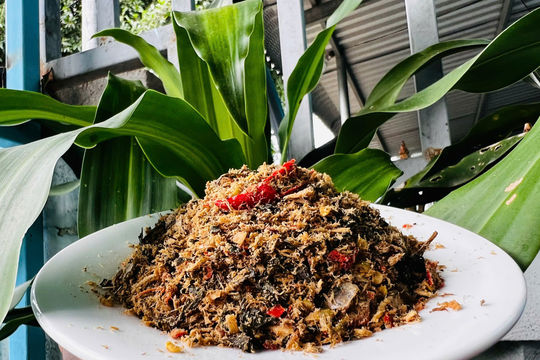 Vị quê từ ống tre gác bếp của mẹ
