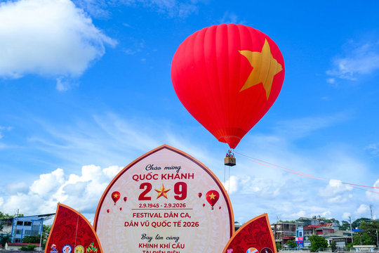 3 miền tưng bừng vui Tết Độc lập 2/9