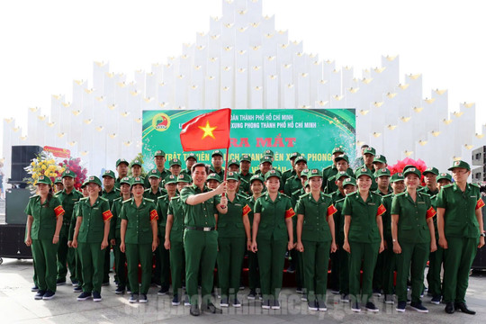Thanh niên xung phong TPHCM làm trật tự viên du lịch Vũng Tàu