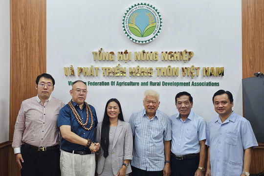 Tổng hội Nông nghiệp và Phát triển Nông thôn Việt Nam làm việc với tập đoàn JP International Group