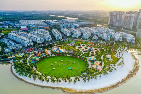 Một ngày chốt 2 căn gần 20 tỉ đồng: Dòng tiền đang chảy về đâu?