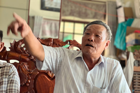Bài 3 | Người già ở Hưng Điền: "Tôi từng bốc 80 bộ hài cốt một ngày”