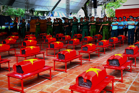 Xin thành phố một đêm lặng im
