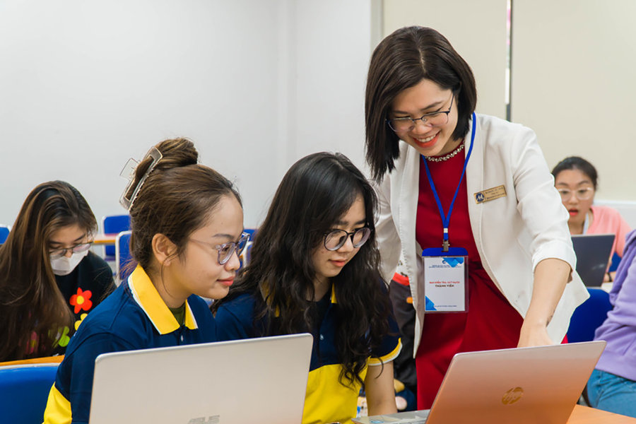 Nâng chuẩn giảng viên: Học vị hay năng lực thực chất?