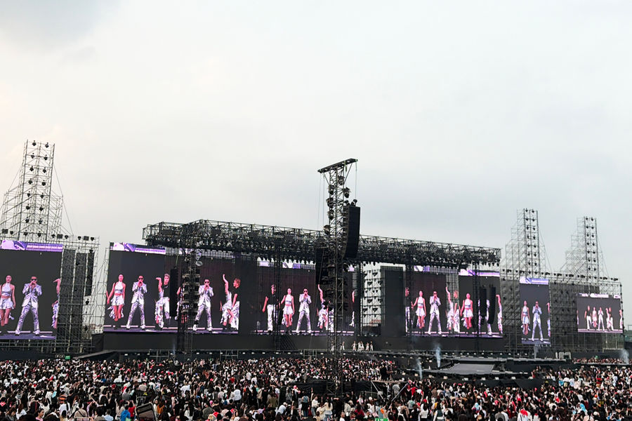 Luật Phát triển công nghiệp văn hóa có bảo vệ người “đu idol”?